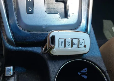 2013 Hyundai Elantra Limited z USA, uszkodzony, nr VIN 5NPDH4AE4DH225767